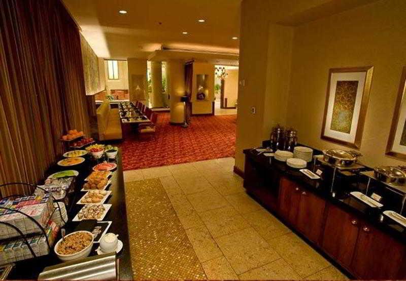Little Rock Marriott Hotel Exterior photo